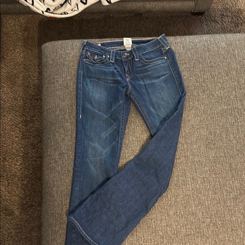 True Religion Straight Leg Jeans with Medium Wash and Worn Look